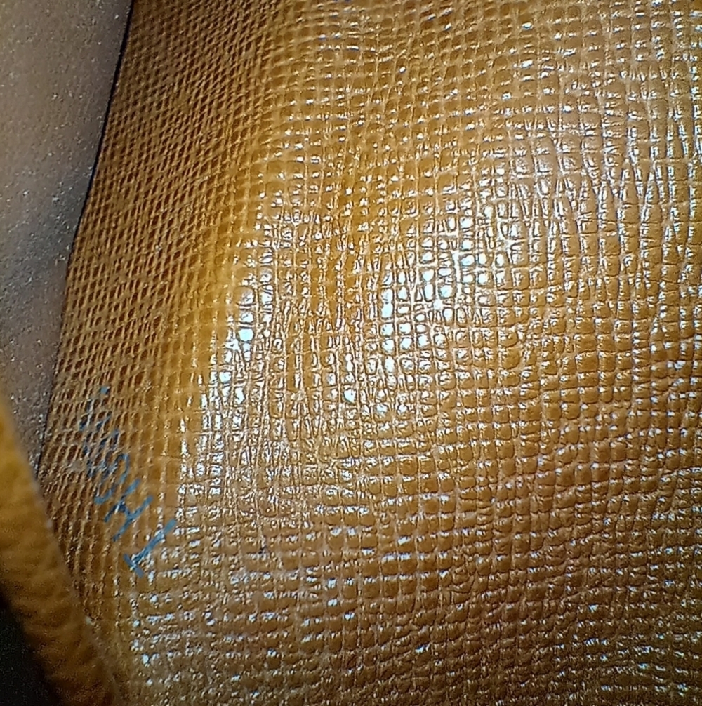 Louis Vuitton Vintage Monogram Porte Tresor International Wallet - Picture 10 of 12